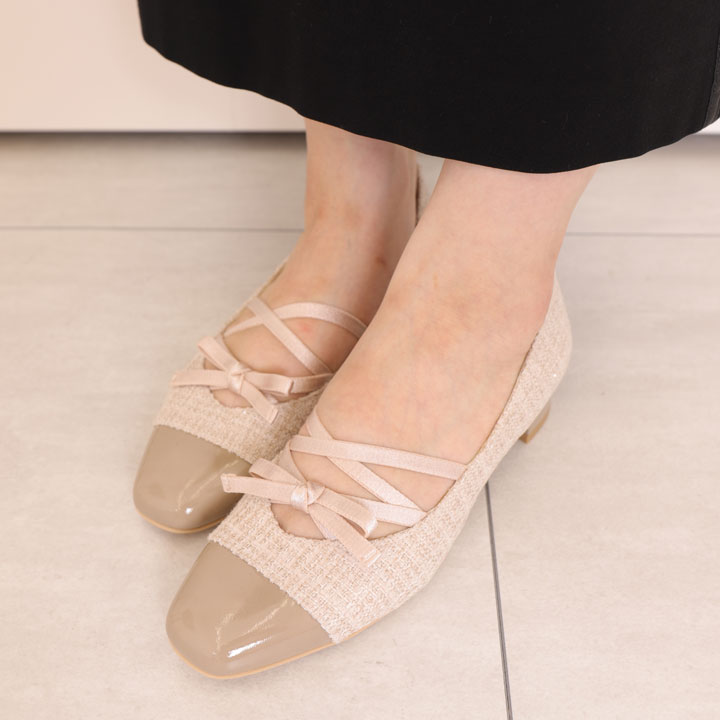 ほぼ新品　DIANA キルティングパンプス ベージュ/ブラック ほぼ新品 DIANA キルティングパンプス ベージュ/ブラック 靴