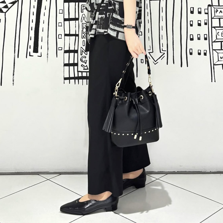 靴・バッグのダイアナ通販サイト ｜ IZ5646: バッグ 【dianashoes.com】