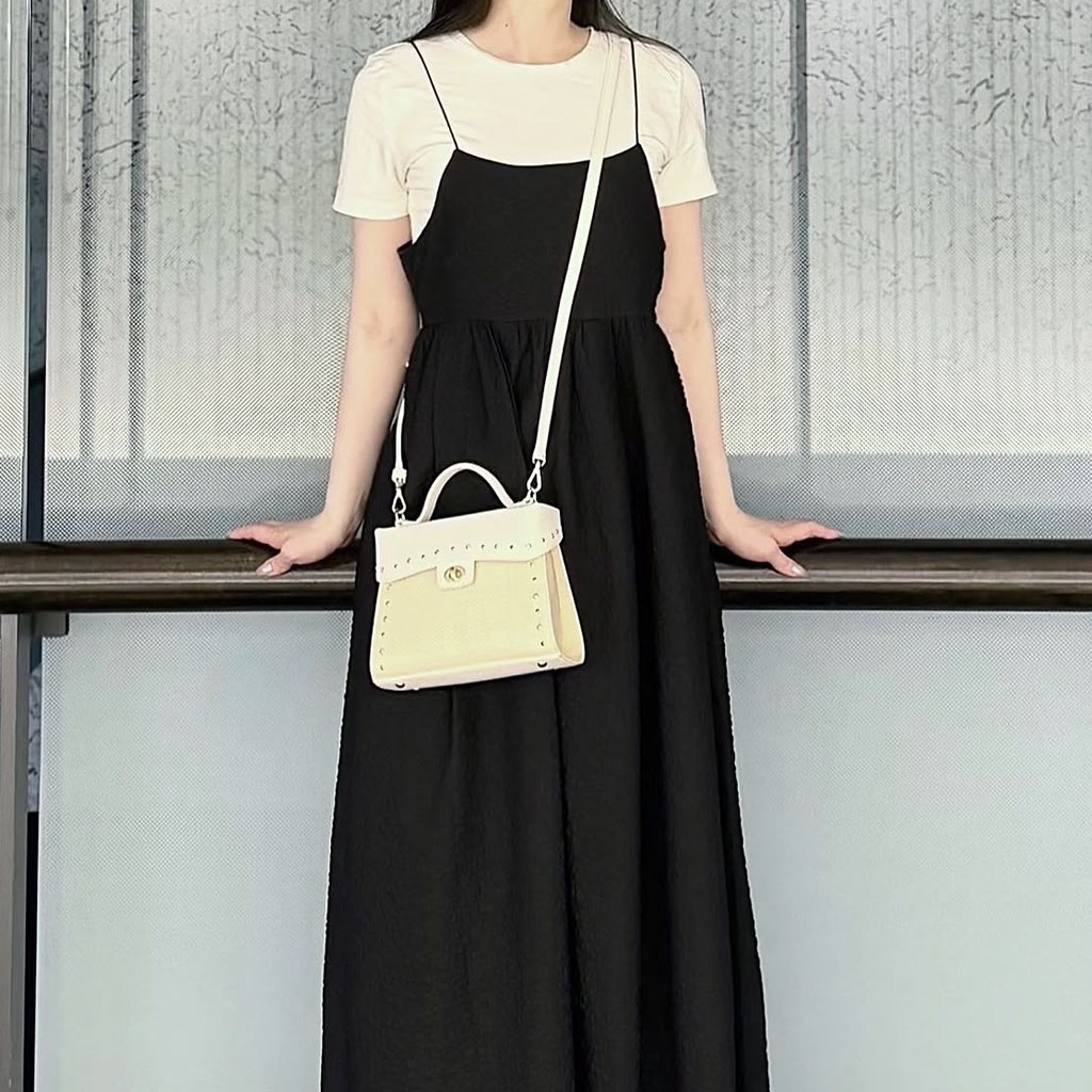 靴・バッグのダイアナ通販サイト ｜ AS4626: バッグ 【dianashoes.com】