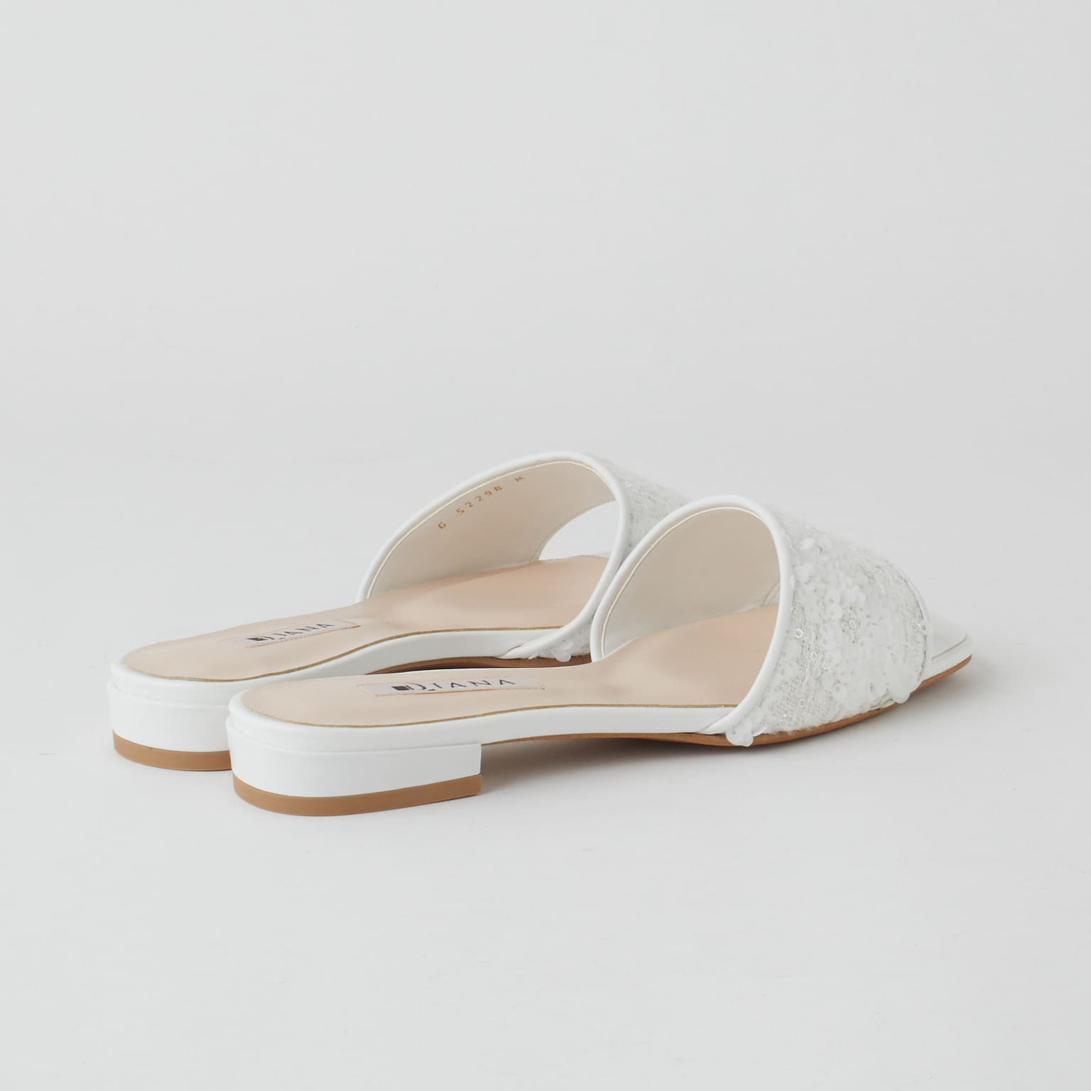 靴・バッグのダイアナ通販サイト ｜ G52298: シューズ 【dianashoes.com】