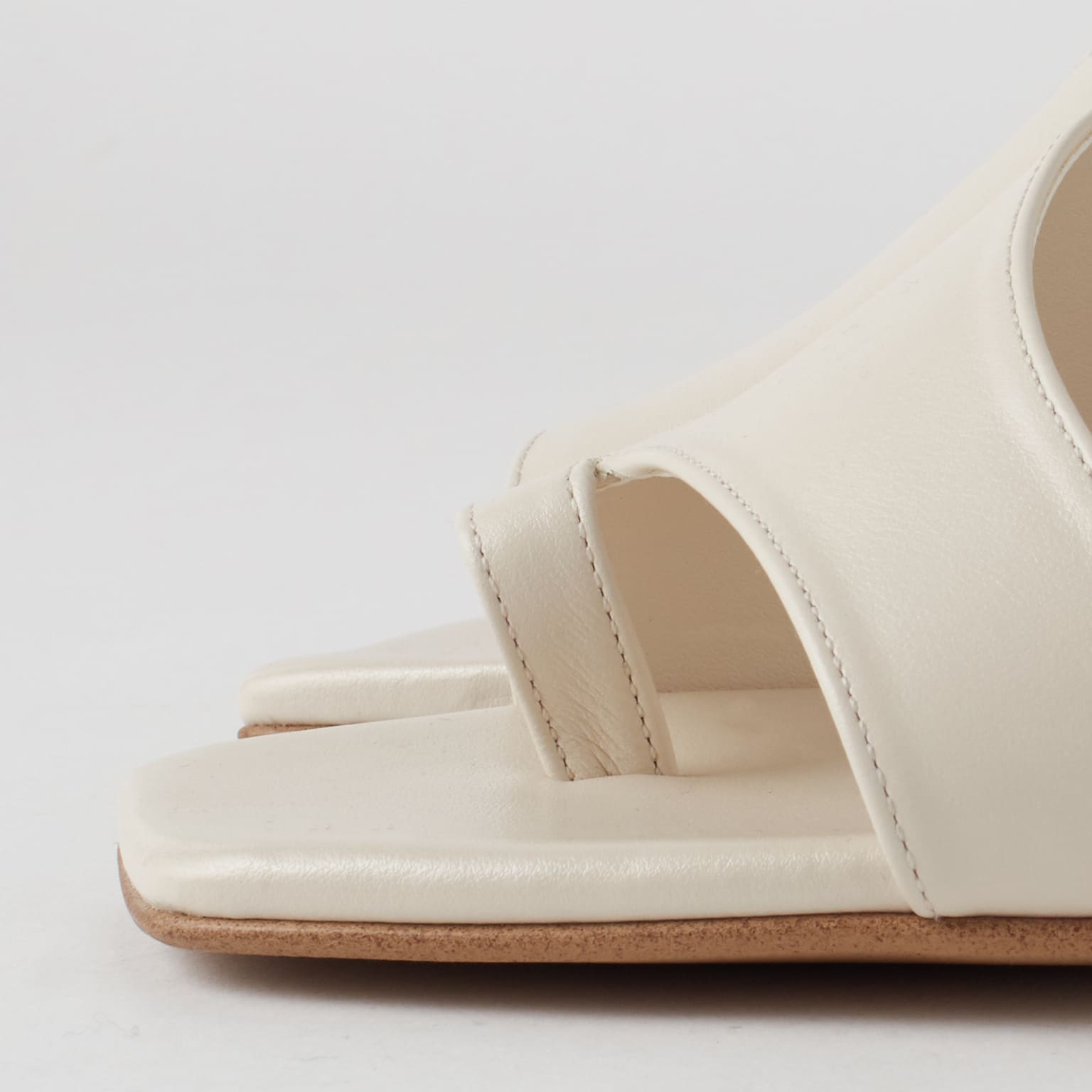 靴・バッグのダイアナ通販サイト ｜ G54279: シューズ 【dianashoes.com】