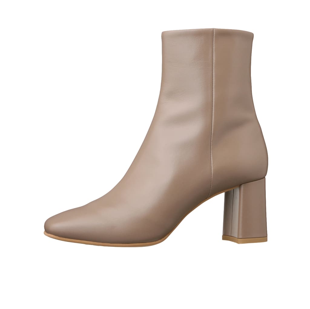 DAINA★ショートブーツ 23.5 本革 ダイアナ ショートブーツ 本革 美品 23センチ 美品】DIANA
